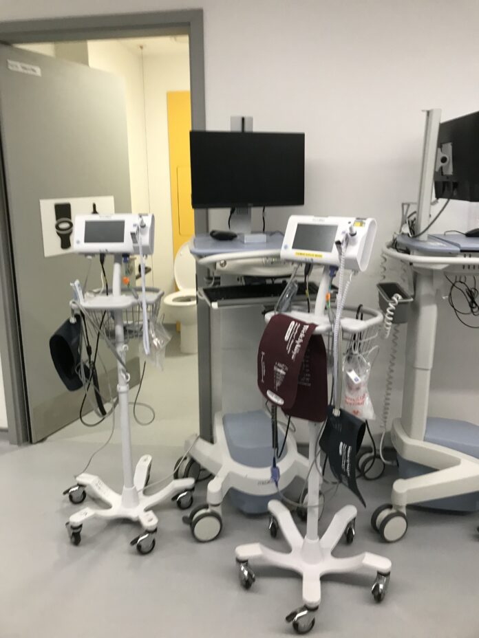 Hospital equipment, photo SP Hospital equipment, photo SP