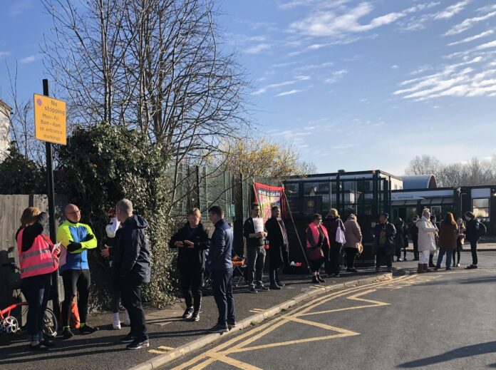 South Chingford school strike picket line. Photo Sarah Sachs-Eldridge