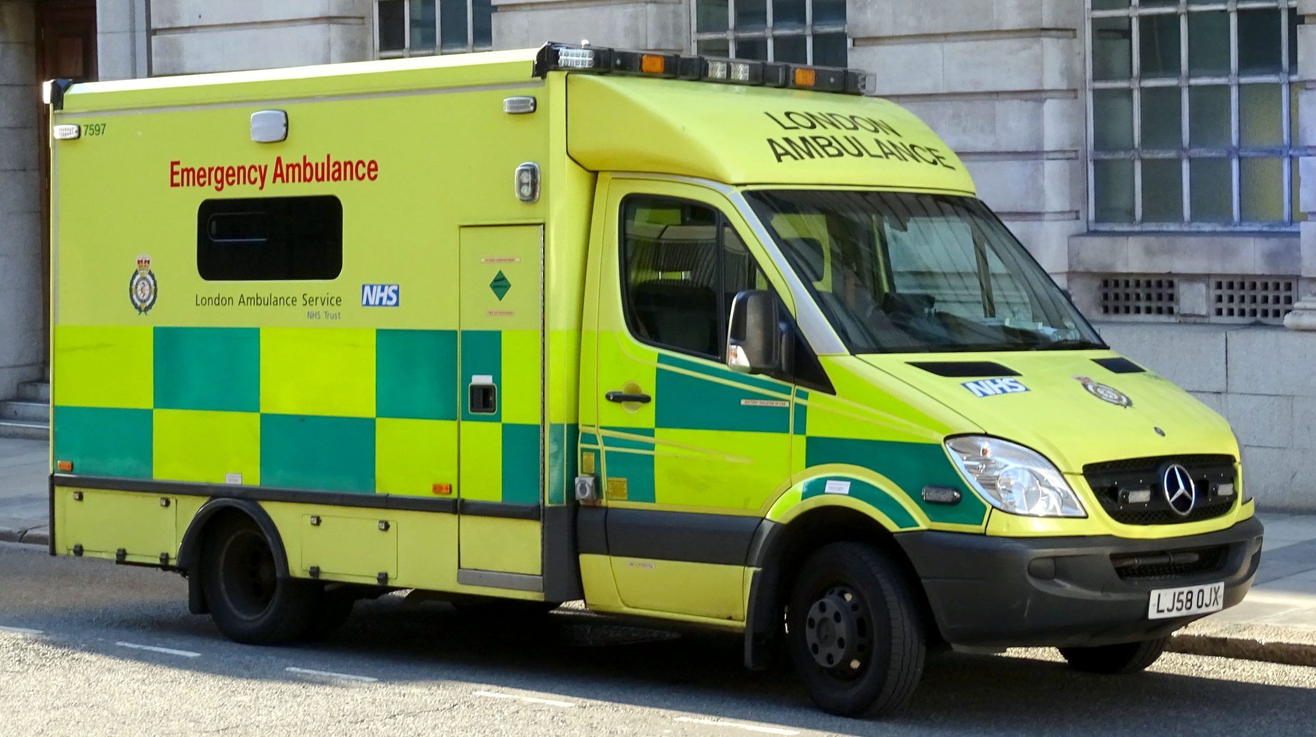 Following Decades Of Underfunding And Sabotage Ambulance Workers Gear 