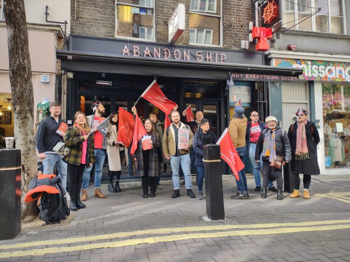 Unite Hospitality protest Photo: London SP