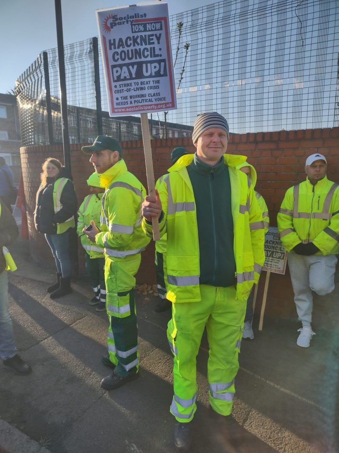 Hackney bin workers protest against their Labour council. Photo James Ivens