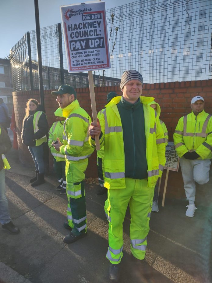 Hackney bin workers protest against their Labour council. Photo James Ivens Hackney bin workers protest against their Labour council. Photo James Ivens