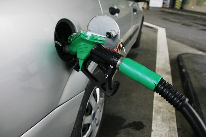 Petrol pump - photo Rama/CC Petrol pump - photo Rama/CC