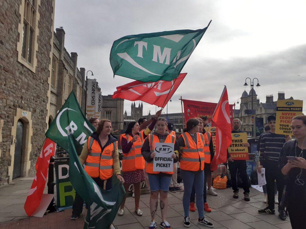 Bristol Temple Meads 27.7.22 - photo by Tom Baldwin