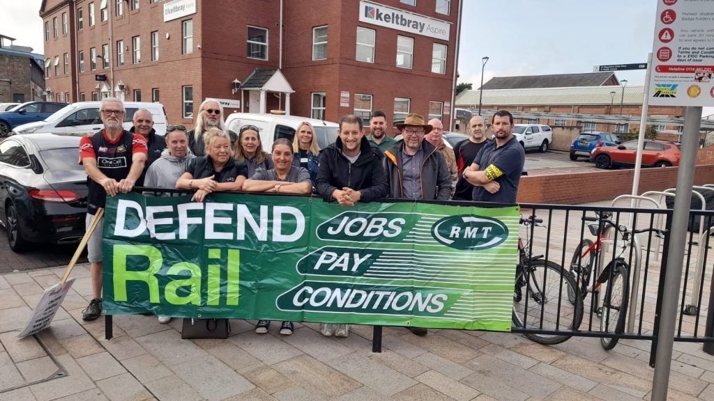 RMT strike, Doncaster, 27.7.22, photo by Alistair Tice