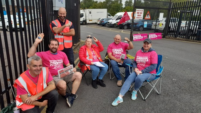 CWU picket line in Sheffield, 29.7.22