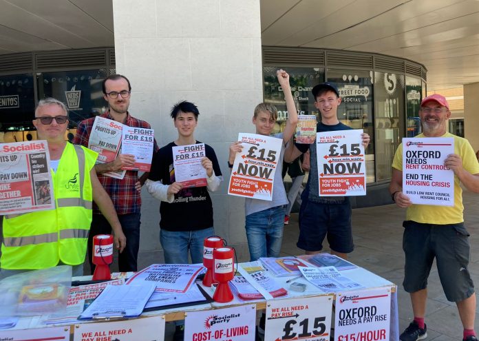 Oxford youth campaign for £15-an-hour minimum wage - photo Socialist Party