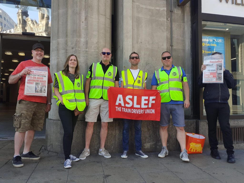 Leeds Aslef picket, 13.8.22