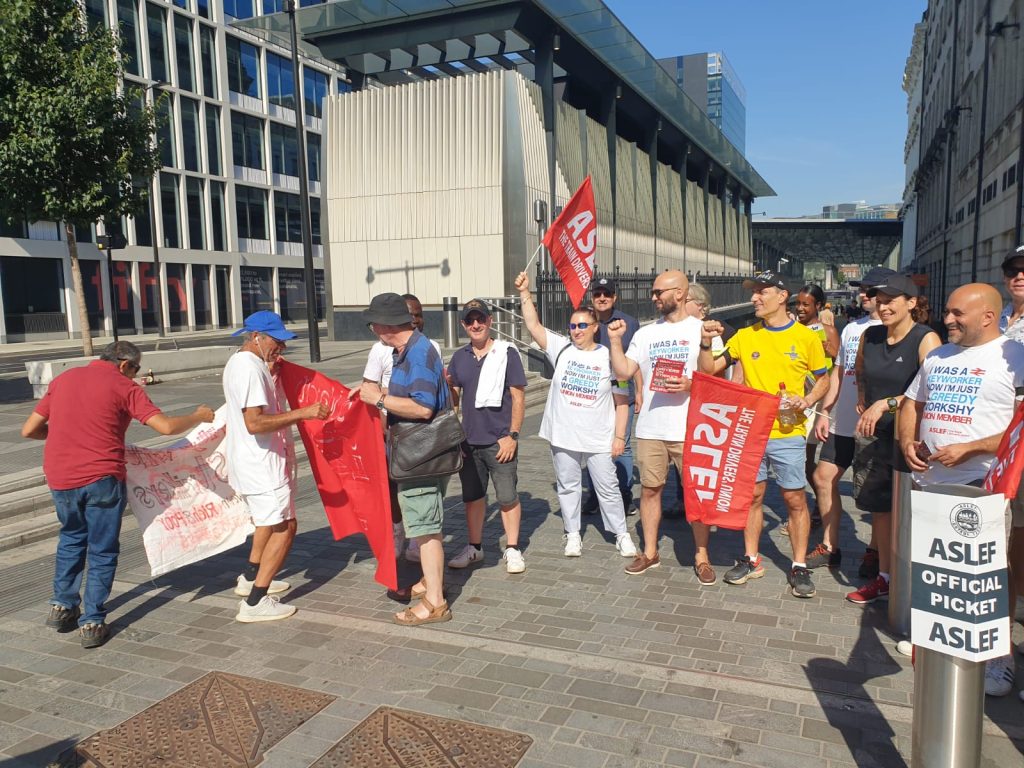 Paddington Aslef picket, 13.8.22