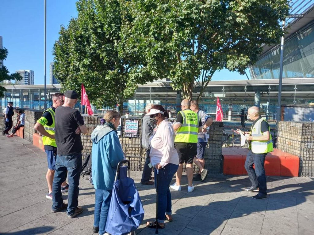 London Stratford Aslef picket, 13.8.22