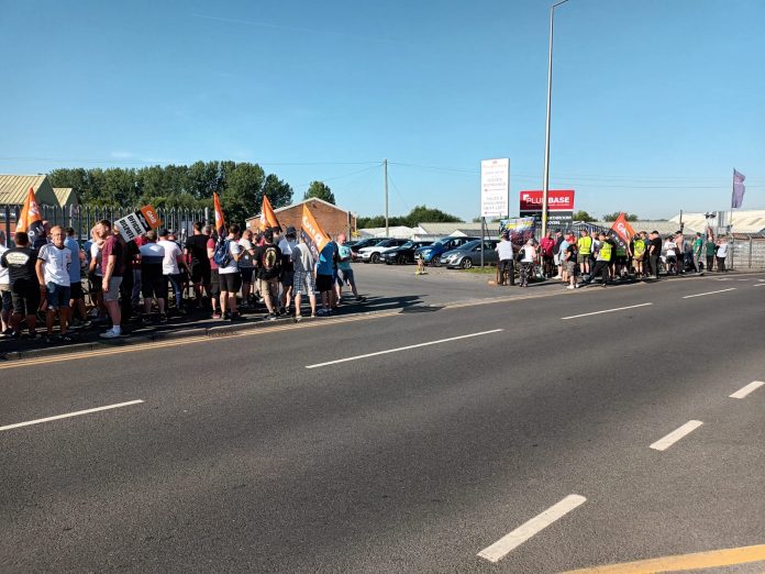 Pemberton Park workers on strike in Wigan - photo Socialist Party