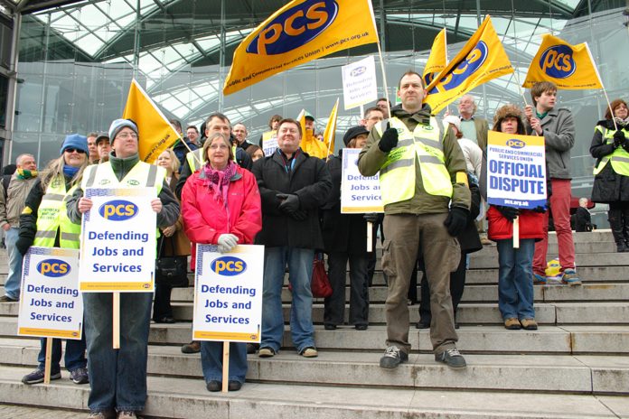 PCS - photo Roger Blackwell/CC PCS - photo Roger Blackwell/CC