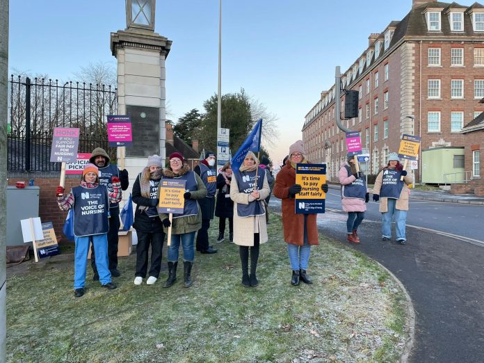 Llandough 4 Llandough Hospital RCN strike, Photo: Socialist Party Wales