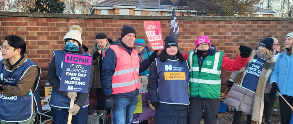 CWU strikers show solidarity to striking nurses at Nottingham city hospital. Photo: Socialist Party