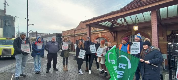 Birmingham Moor Street, photo Birmingham Socialist Party Birmingham Moor Street, photo Birmingham Socialist Party