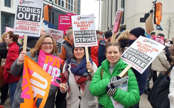 Strike rally in Cardiff credit Ross Saunders