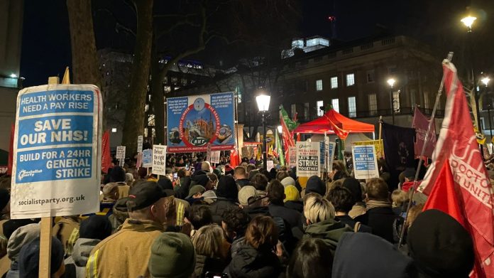 WhatsApp Image 2023-01-17 at 13.46.17 Protesters outside Downing Street 16 January at a demo called by the RMT against the Tories' new anti-union laws. Photo: Berkay Kartav
