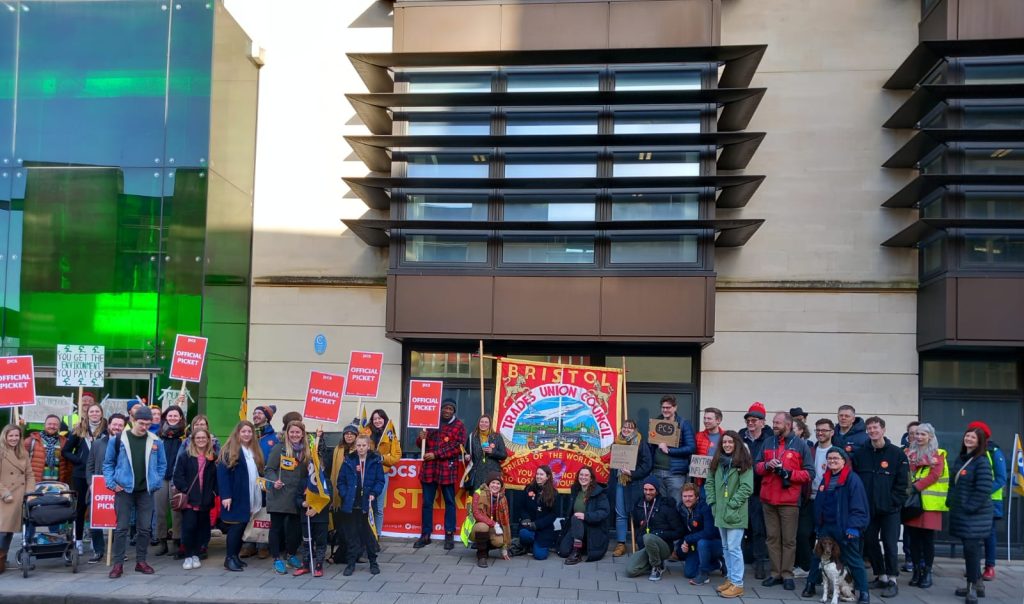 PCS strikers at DEFRA in Bristol. 1.2.23. Photo by Tom Baldwin