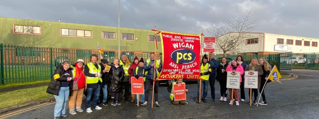 PCS picket line in Macclesfield, 1.2.23, photo from Oisin