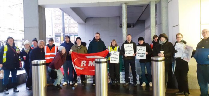 Birmingham New st RMT picket. Photo: Birmingham SP