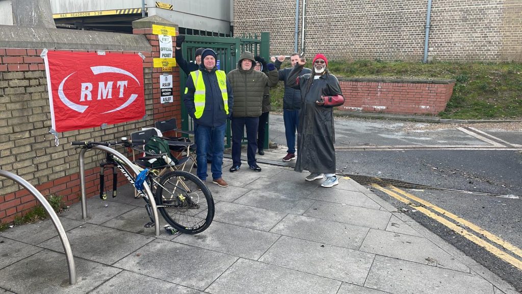 RMT and Aslef strikers in Leytonstone, East London. Photo: Kevin Parslow