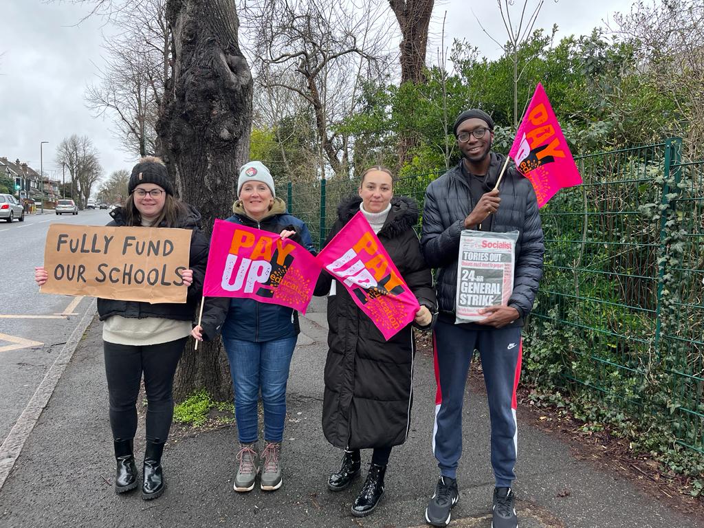 South London teachers on strike. Photo: London SP