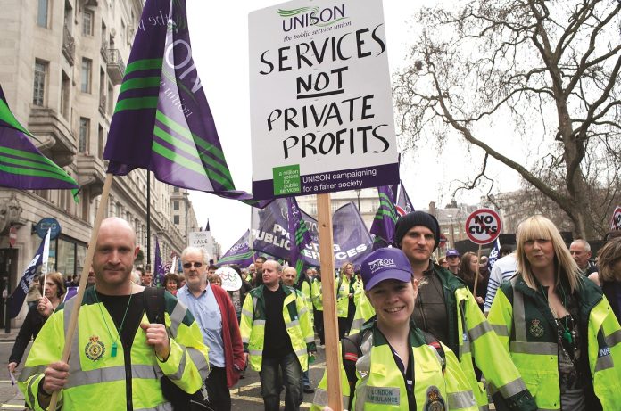 _DSC2870 Unison members protesting. Photo: Paul Mattsson