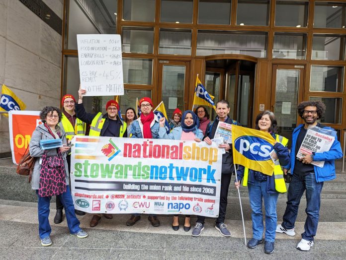 PCS strikers at Ofgem, photo London Socialist Party