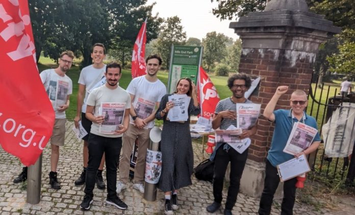 Oscar parry (second left) campaigning with the Socialist Party. Photo: Martin Reynolds