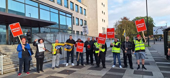 Court workers in PCS on strike. Photo: Northern SP