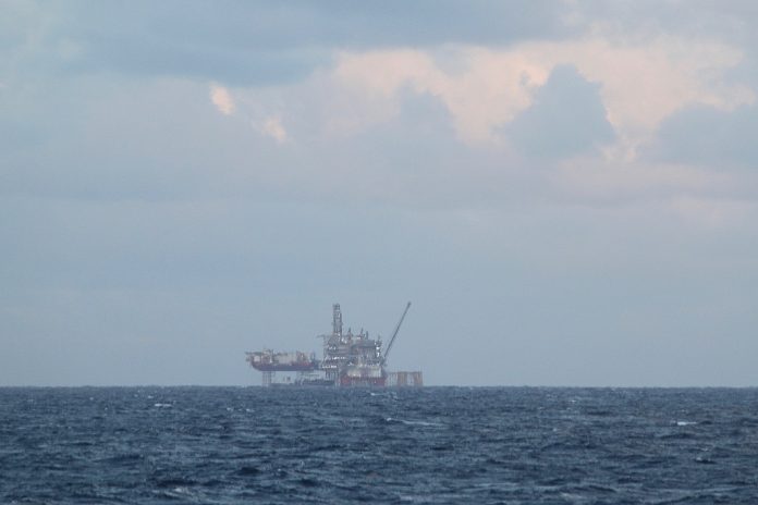 Fossil fuel platform in the North Sea. Platforms like these could be dotted across the Rosebank field in the coming years. Photo: NAC/cc