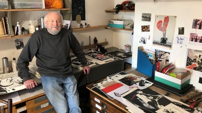 Alan Hardman in his studio