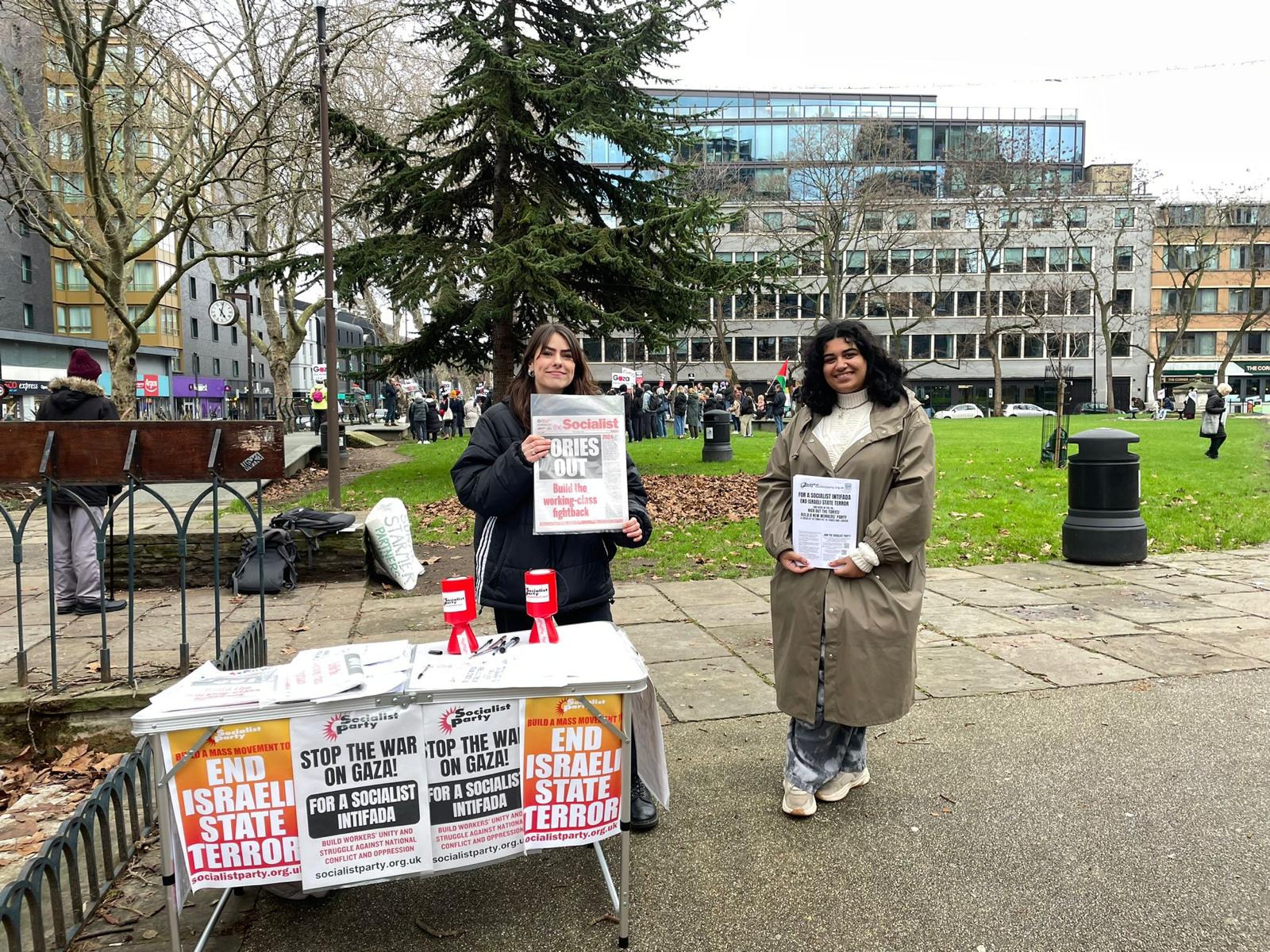 Tower Hamlets Riots Anger at Tories and Labour seethes at more Gaza protests - Socialist Party