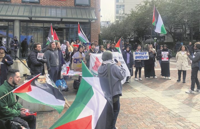 Queen Mary uni protest. Photo: Nandi