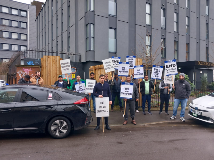 Bristol Uber drivers strike. Photo: Tom Baldwin