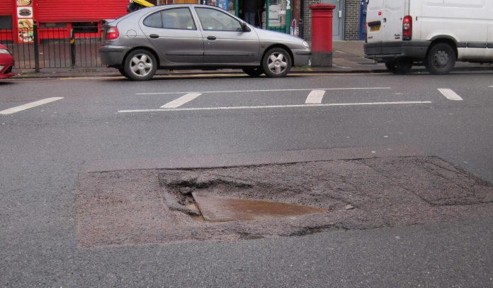 Large pothole. Photo: Alan Stanton/CC