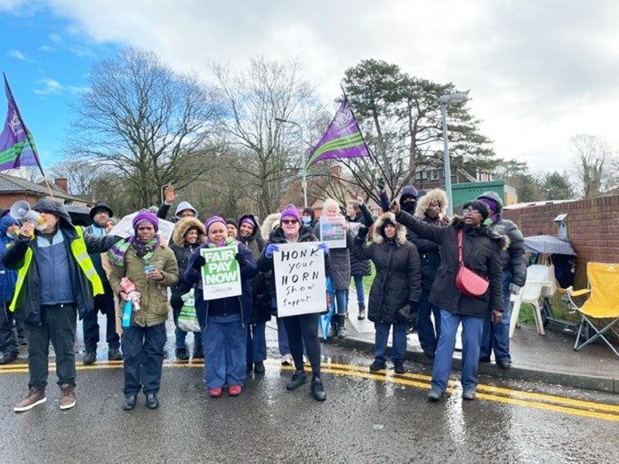 ISS Strikers. Photo: Socialist Party