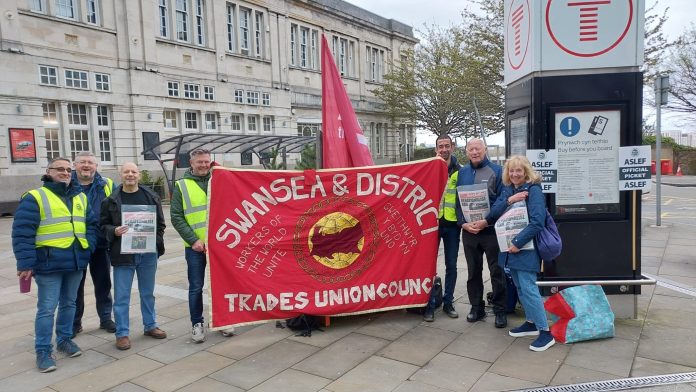 Aslef strike in Swansea. Photo: Swansea SP