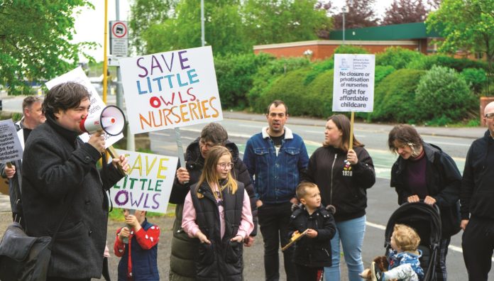 Little Owls protest. Photo: Louie Fulton