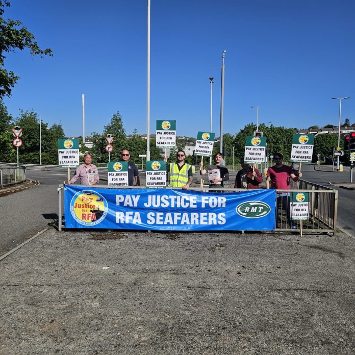 Royal Fleet Auxiliary strike. Photo: Duncan Moore