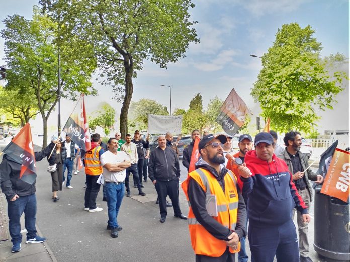 Jobcentre security guards in GMB strike. Photo: Brum SP