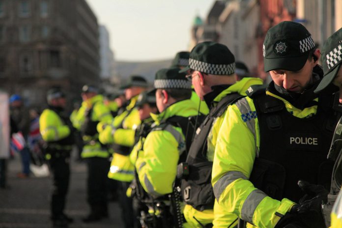 Police-photo-by-Joshua-Hayes-cc