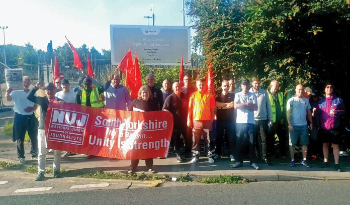 Sheffield-bin-workers-photo-Yorkshire-SP