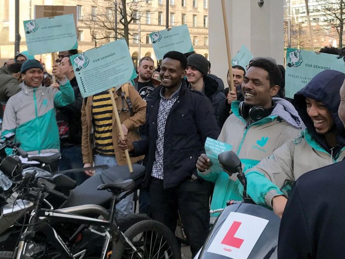 Deliveroo drivers protest. Photo: Socialist Party