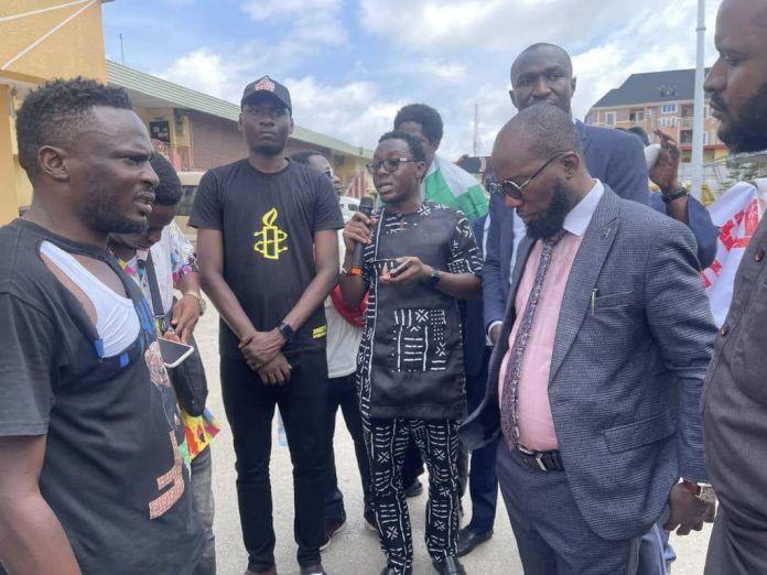 Soweto speaking after being released. Photo: DSM Nigeria