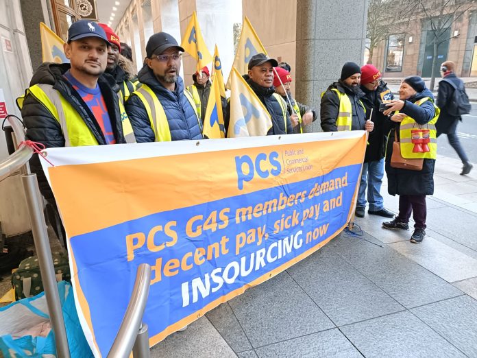 Hugo canary wharf g4s nov PCS members working for G4S and ISS in several government departments striking for better pay and insourcing. The Labour government should end privatisation now! Photo: Hugo Pierre