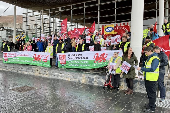 Senedd lobby to support pensioners facing witner fuel payment cut/ Photo: SP Wales