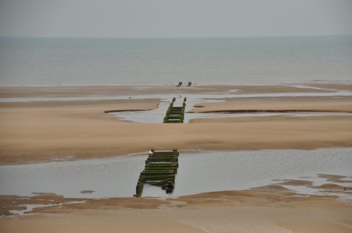 Blackpool beach, one of the most polluted in Britain. Photo: Nilfanion/CC
