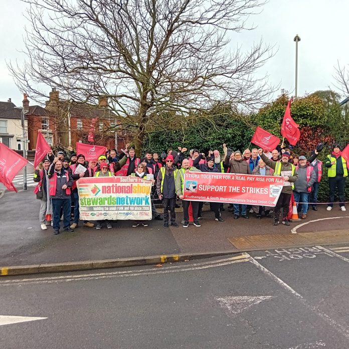 Fareham bus picket line 22 February Photo: Nick Chaffey