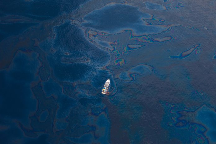 Deepwater_Horizon_Oil_Spill_-_Gulf_of_Mexico A ship floats in oil after the BP Deepwater Horizon oil spill, the largest marine oil spill in history. Photo: Kris Krug/CC